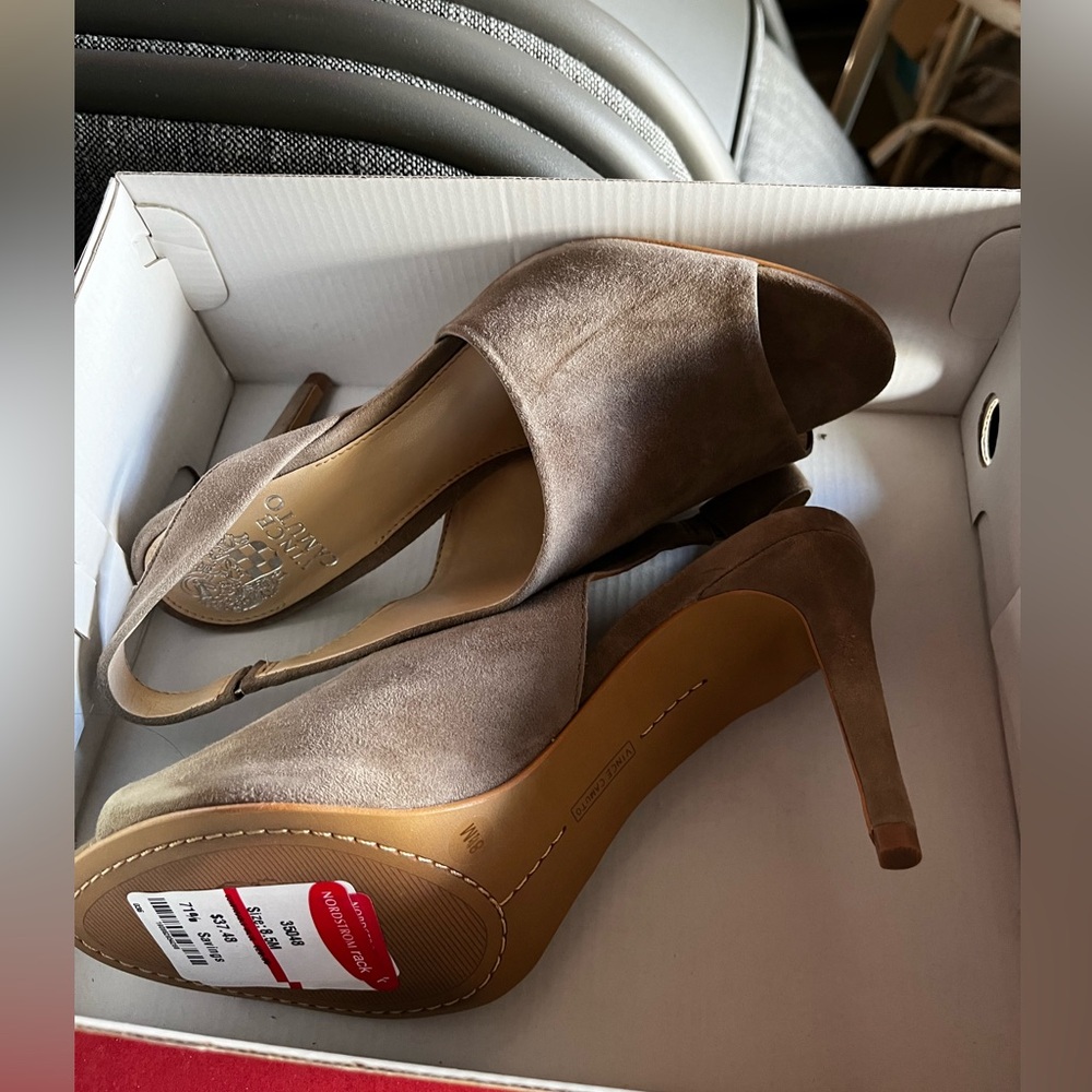 Vince Camuto 8.5 heels